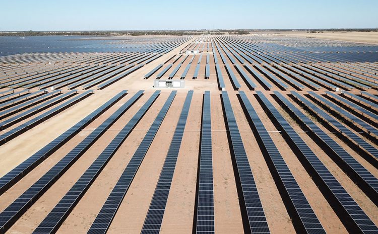  Gannawarra Solar Farm Connects to Victorian Grid